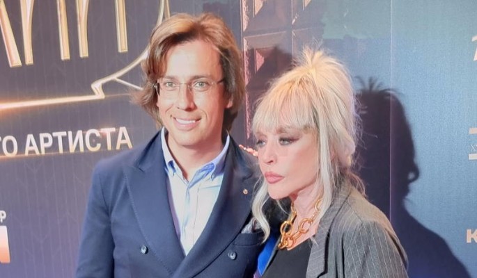 "Камни будут с неба лететь": пронзительное высказывание Орбакайте о живущей с иноагентом Пугачевой