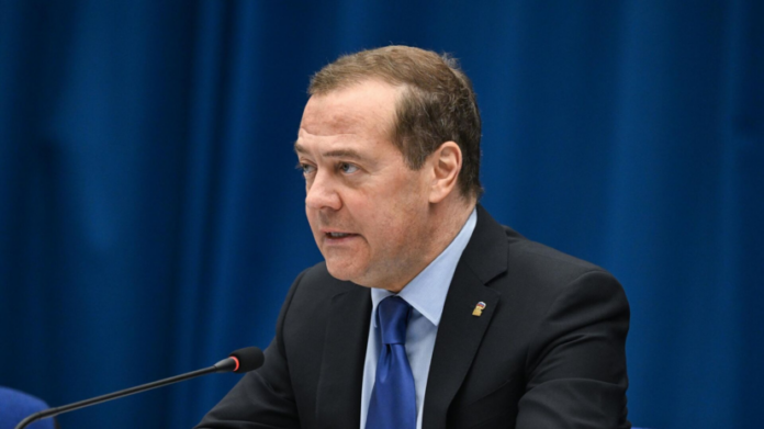 medvedev obvinil zelenskogo v vorovstve i lzhi-todey-ru-174021987900-0