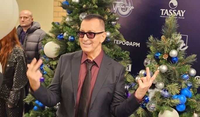 Александр Буйнов продолжит свои гастроли, несмотря на недавнее ДТП