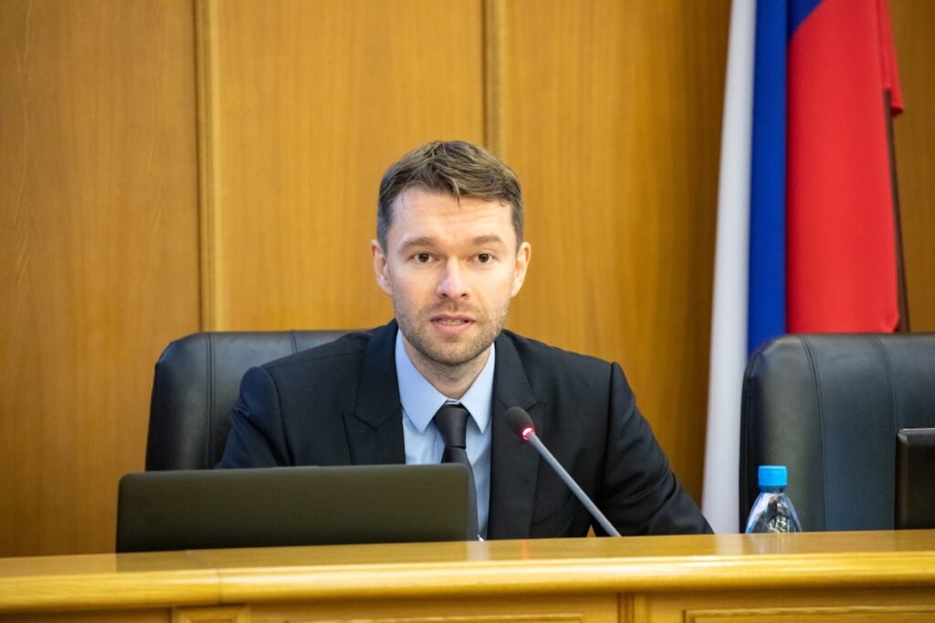 Алексей Вихарев: заслуги екатеринбургского депутата отмечены памятной медалью военного ведомства