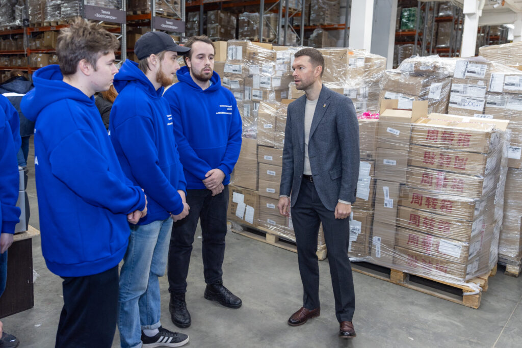 Алексей Вихарев: заслуги екатеринбургского депутата отмечены памятной медалью военного ведомства