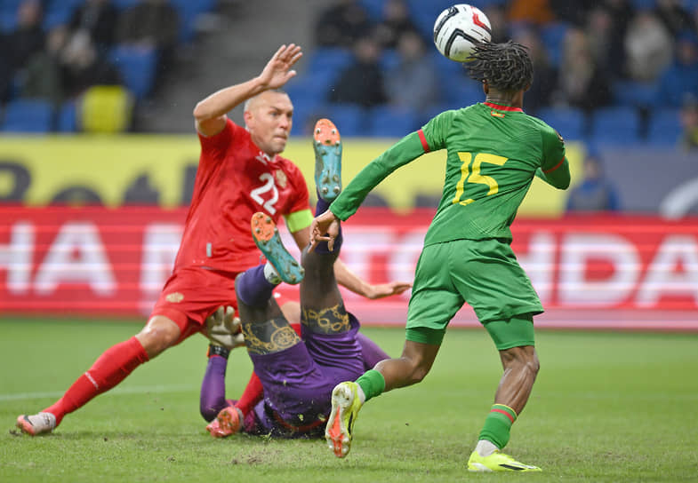 Артем Дзюба и Валерий Карпин ведут сборную России к триумфу над Гренадой-0