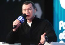 Дегтярев прокомментировал шутку Вяльбе о важности диалога в спорте Федеральный просветительский марафон Знание Первые в Манеже