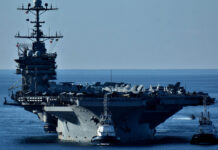 dvojnoj udar husitov po avianosczu ssha v krasnom more-todey-ru-174220978300-0