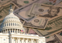 Экономист Балынин отметил значительное преимущество России в управлении государственным долгом ekonomist balynin otmetil znachitelnoe preimushhestvo rossii v upravlenii gosudarstvennym dolgom-todey-ru-174098848200-0