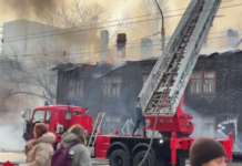 Героические усилия пожарных спасли жизни во Владивостоке geroicheskie usiliya pozharnyh spasli zhizni vo vladivostoke-todey-ru-174101837300-0