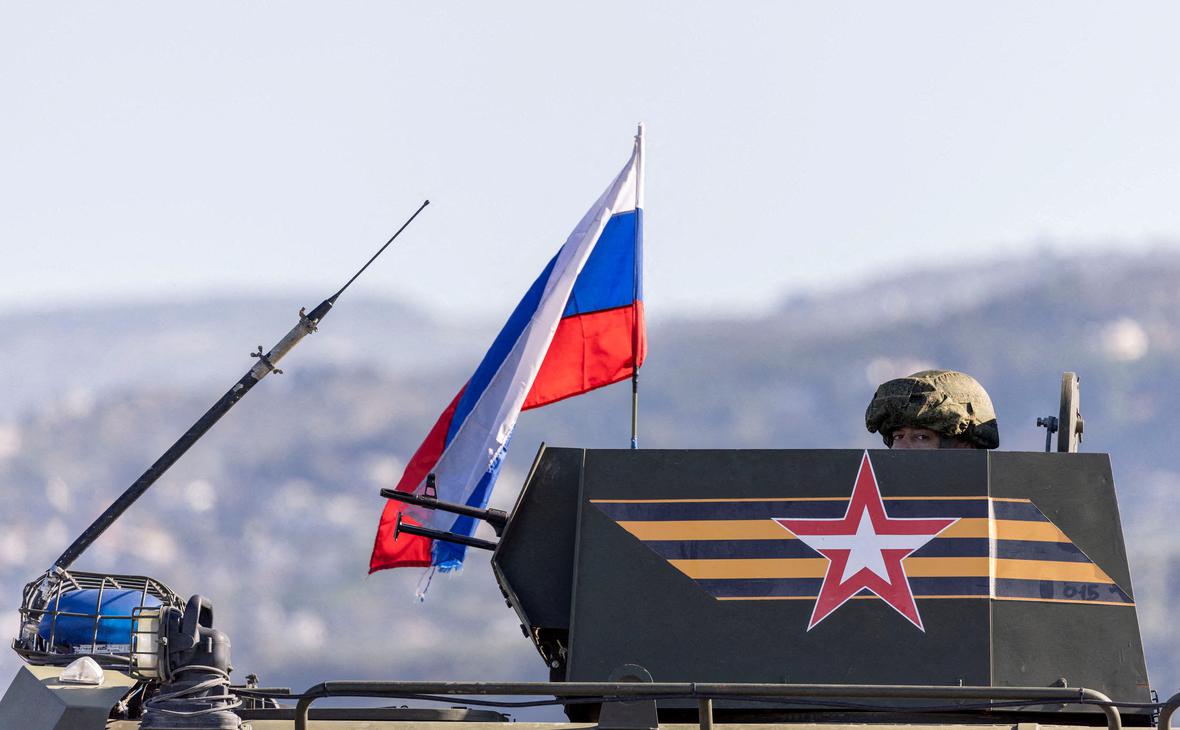 Российский конвой следует на базу Хмеймим (Umit Bektas / Reuters)