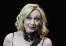 Кристина Орбакайте в России сохраняет оптимизм и связь с Аллой Пугачевой kristina orbakajte v rossii sohranyaet optimizm i svyaz s alloj pugachevoj-todey-ru-174293211200-0