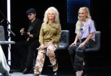 Лариса Долина и Валя Карнавал нашли путь к взаимопониманию larisa dolina i valya karnaval nashli put k vzaimoponimaniyu-todey-ru-174155405300-0