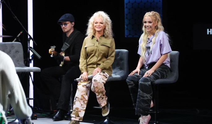 "Мы квиты": Долина поставила жирную точку в конфликте с необразованной задавакой Карнавал