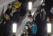 Мужчины выбирают цветы muzhchiny vybirayut czvety-todey-ru-174125573900-0