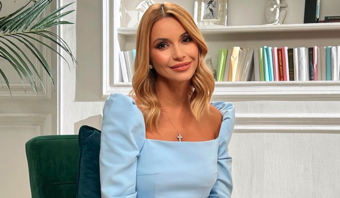 Резко постаревшая после рождения дочери 45-летняя Орлова вызвала тревогу