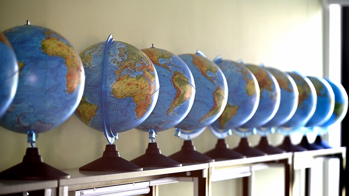 Ученик поджег дымовую шашку в подмосковной школе, детей эвакуировали