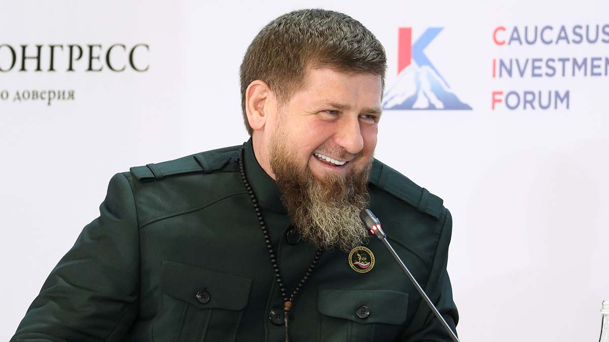 Рамзан Кадыров проверил работу аптеки в Грозном