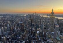 rossijskij komik podelilsya vpechatleniyami o poezdke v ssha-todey-ru-174097338000-0