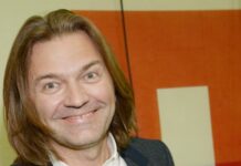 Россияне восхитились семейным сходством Дмитрия Маликова rossiyane voshitilis semejnym shodstvom dmitriya malikova-todey-ru-174174144500-0