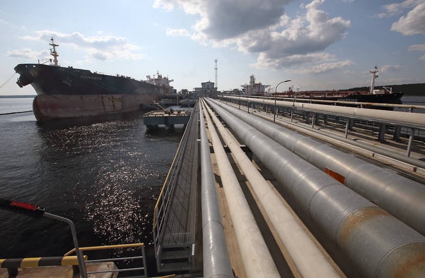 Рост морских поставок нефти через порты Усть-Луга и Козьмино укрепляет позиции РФ в марте-0