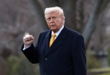 tramp obyavil o novyh merah v torgovyh otnosheniyah s kanadoj-todey-ru-174172015700-0