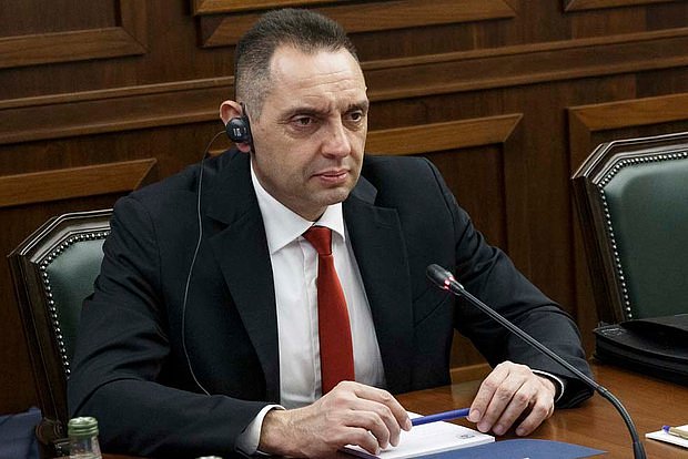 Александр Вулин