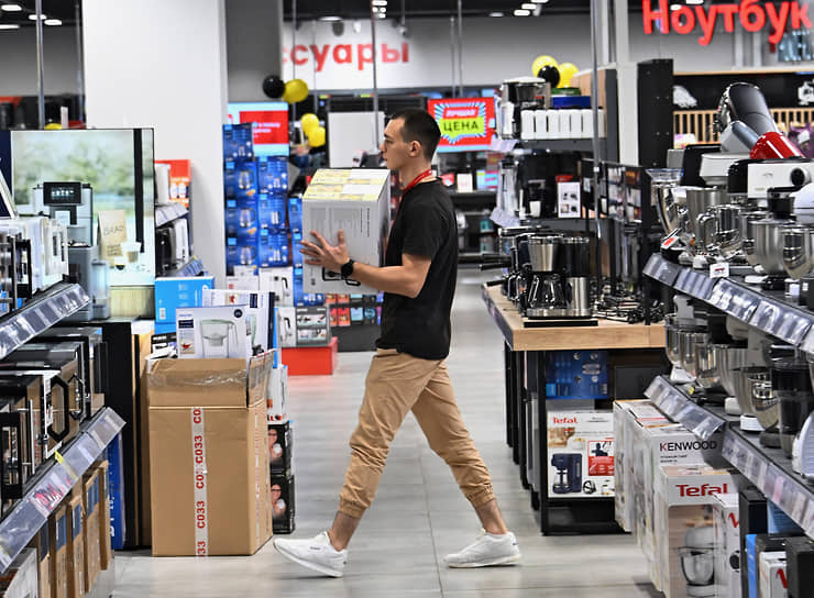 Вагит Алекперов и ЛУКОЙЛ сохраняют фокус на текущих проектах в России-0