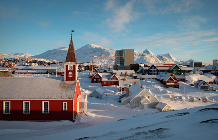 Путин назвал серьезными планы США по присоединению Гренландии