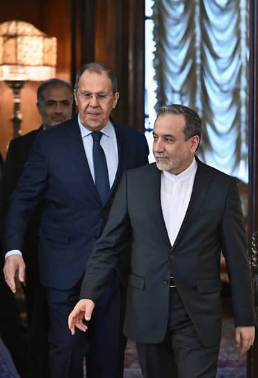 Министр иностранных дел России Сергей Лавров и министр иностранных дел Ирана Аббас Арагчи