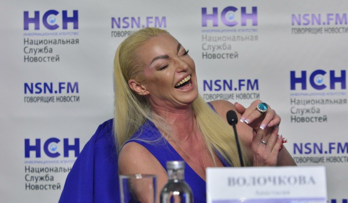 "Свадьба будет": Волочкова похвасталась статусом невесты