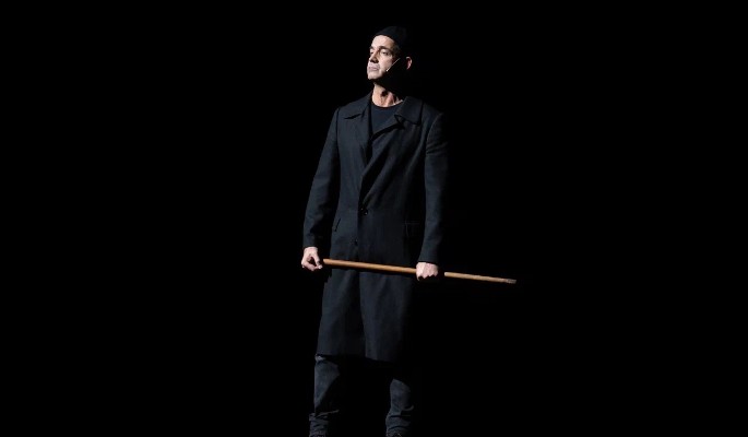 Ушедший из "Ленкома" Дмитрий Певцов выйдет на сцену нового театра