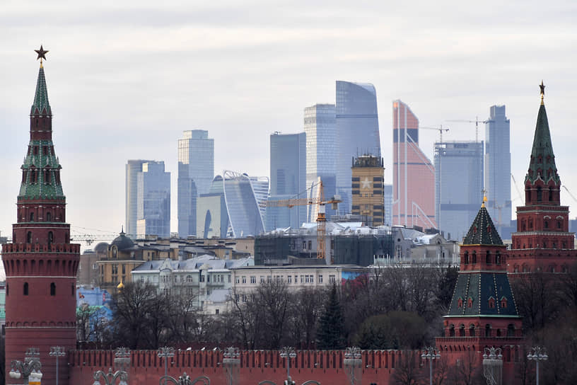 Дональд Трамп и Владимир Путин - причины задержки возвращения компаний в Россию-0