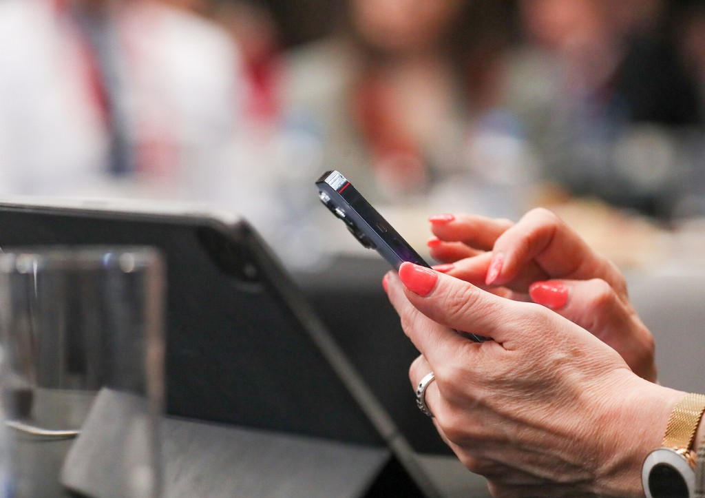 Женщина подала на развод после одного телефонного звонка