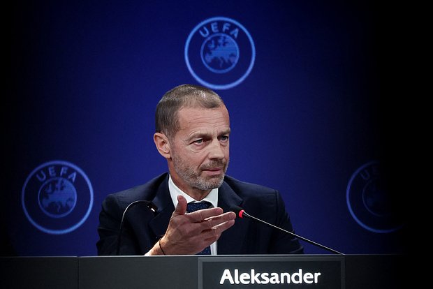 Александер Чеферин