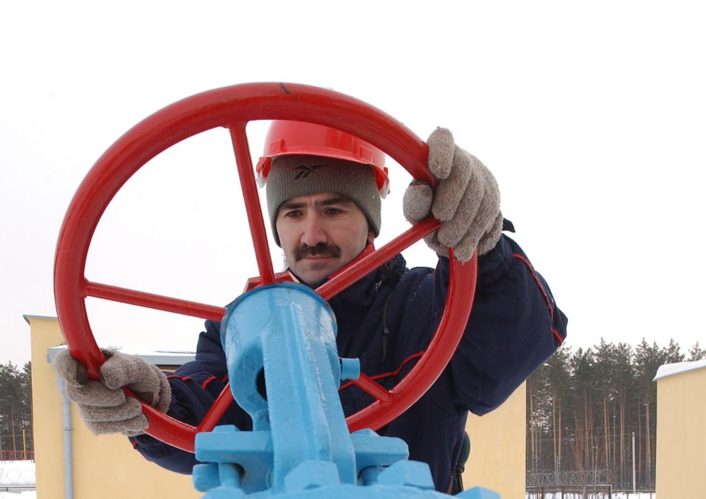 Энергетик раскрыл, зачем на самом деле ЕС хотят разорвать газовые контракты