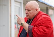 Паша Техник и Стас Барецкий в память о легендарном музыканте андеграунда pasha tehnik i stas bareczkij v pamyat o legendarnom muzykante andegraunda-todey-ru-174413107800-0