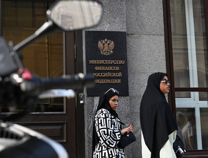 Перспективы роста иностранных инвестиций в Россию через Мосбиржу и Минфин Ивана Чебескова-0