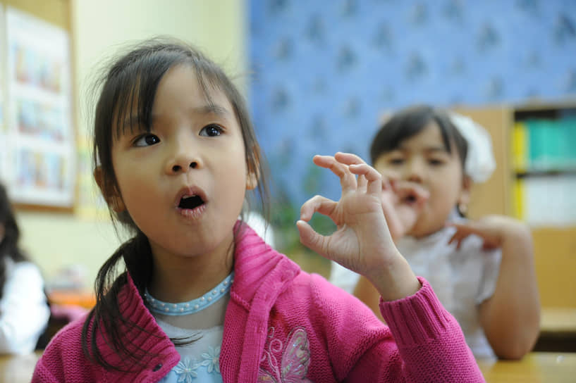 Правительство РФ и МВД укрепляют интеграцию детей мигрантов при поддержке Владимира Путина-0