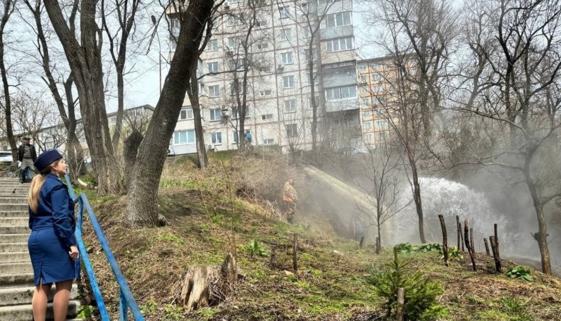 После фонтана кипятка на Русской во Владивостоке прокуратура начала проверку Прокуратура Приморского края