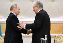 Путин и Токаев обсудили развитие диалога России и США с Казахстаном putin i tokaev obsudili razvitie dialoga rossii i ssha s kazahstanom-todey-ru-174491580300-0