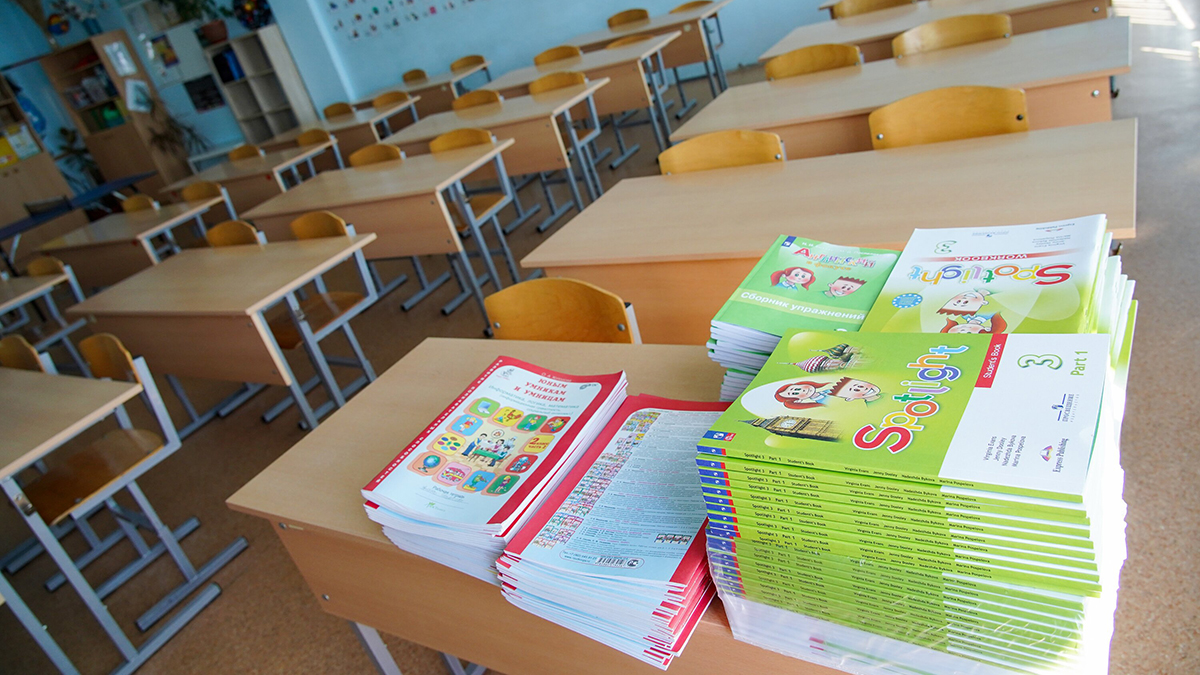 Свыше 40 учащихся отравились в школе в Екатеринбурге