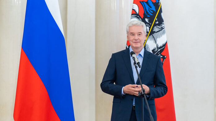 Награждение Сергеем Собяниным лауреатов московской премии в области архитектуры и градостроительства