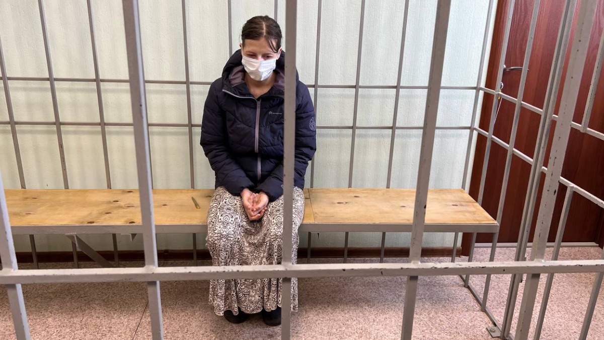 Следствие требует ареста россиянки, зарубившей трех своих детей топором