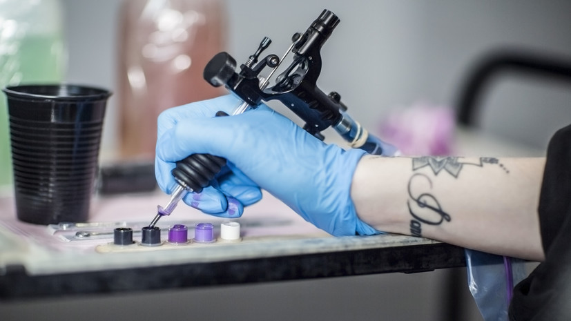 Врач Егорова рассказала о вреде тату-наборов с маркетплейсов для здоровья