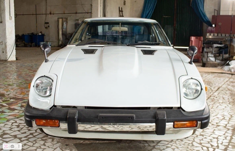 Раритетный спорткар продают в Уссурийске Скриншот сайта объявлений