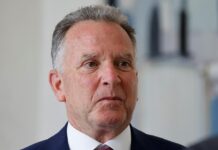 Владимир Зеленский против Стива Уиткоффа - Тени российских нарративов в переговорах vladimir zelenskij protiv stiva uitkoffa teni rossijskih narrativov v peregovorah-todey-ru-174491592000-0