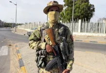 aleksandr zubarev delaet debyut v kino vmeste s valej karnaval i darej ekamasovoj v filme skuf-todey-ru-174713978900-0