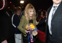 Алла Пугачева почтила память Михаила Горбачева, впечатлив обновленным образом alla pugacheva pochtila pamyat mihaila gorbacheva vpechatliv obnovlennym obrazom-todey-ru-174771294200-0