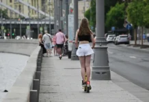 Антон Шапарин и Владимир Соколов представили решения по электросамокатам anton shaparin i vladimir sokolov predstavili resheniya po elektrosamokatam-todey-ru-174824201000-0