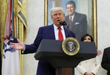 donald tramp i skott bessent obsuzhdayut perspektivy torgovli s kitaem-todey-ru-174861035600-0