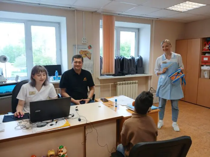 Кохлеарные имплантаты от «Бонум» открывают мир звуков детям в рамках нацпроекта-0