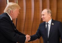 Кремль настаивает на срочной подготовке к саммиту с Путиным и Трампом kreml nastaivaet na srochnoj podgotovke k sammitu s putinym i trampom-todey-ru-174644120200-0