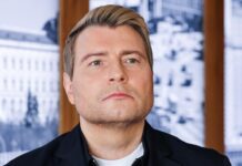 Николай Басков делится впечатлениями о задержке рейса SU2137 в аэропорту Пулково nikolaj baskov delitsya vpechatleniyami o zaderzhke rejsa 2137 v aeroportu pulkovo-todey-ru-174661275600-0